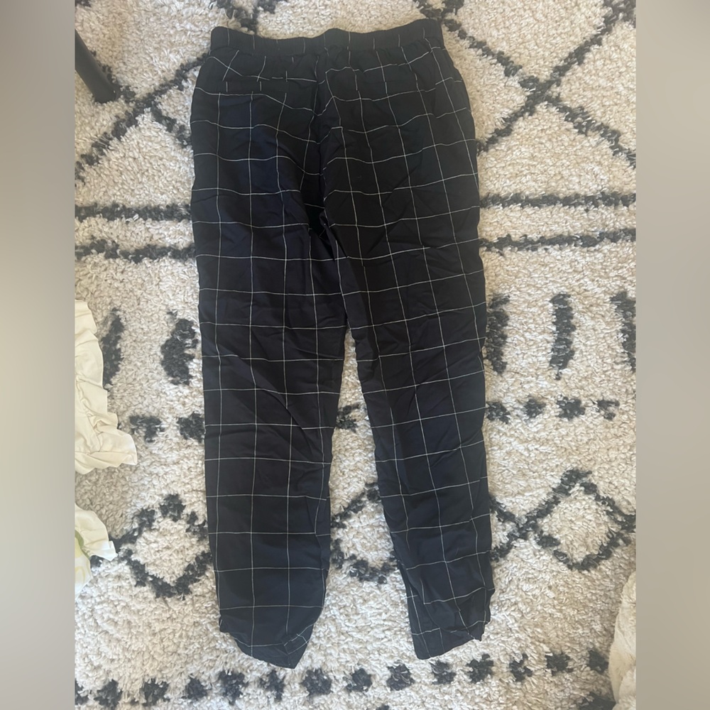 Marine Layer Women’s Windowpane Pants - Picture 3 of 3